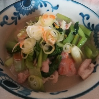 小松菜と豚肉のとんこつ ラー油 ラーメン